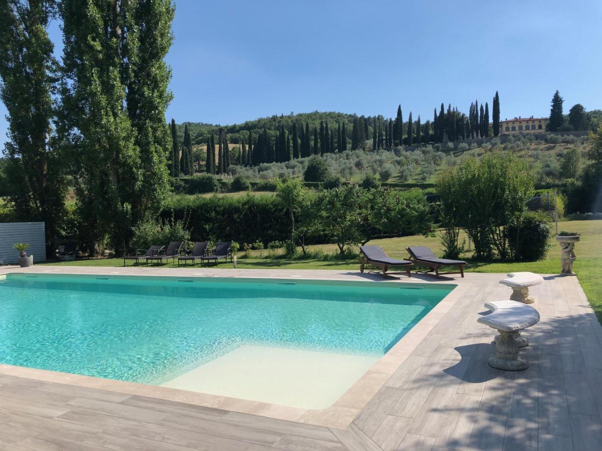 Villa Giuliana Арецо Екстериор снимка